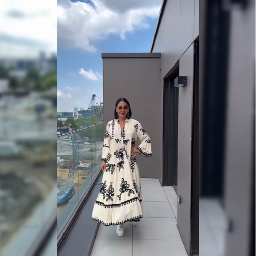 Mila™ – Geborduurde Valtaillejurk